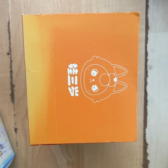 All authentic- blind boxes - Picture 7 of 9